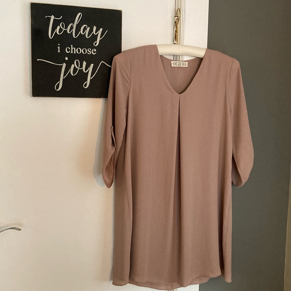Pink Rose shift dress, women’s size large